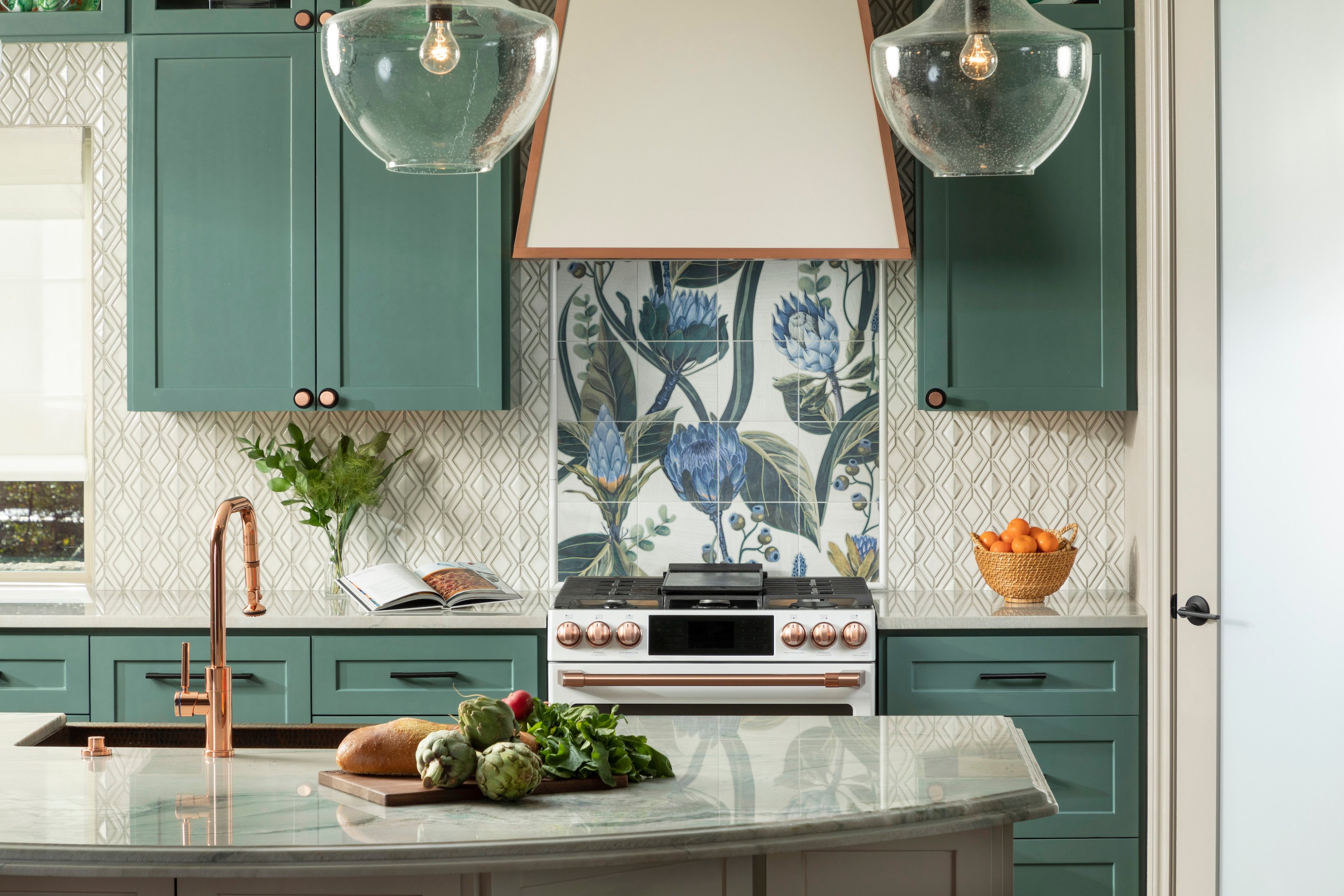 26131_E_Crown_Crossing_Kitchen_02-1