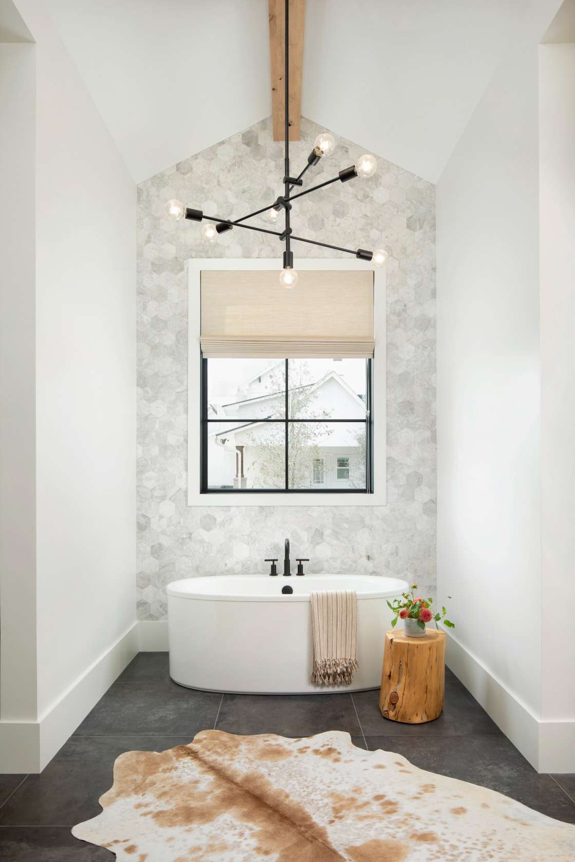 25_Sacred_Haven_Primary_Bath_01
